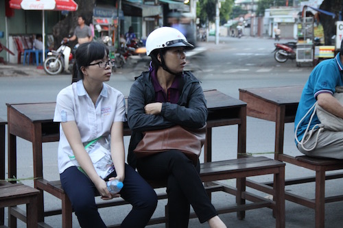 Sáng nay, các thí sinh bắt đầu thi môn Toán ảnh 1